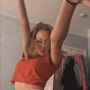 Meet your Posher, Abby